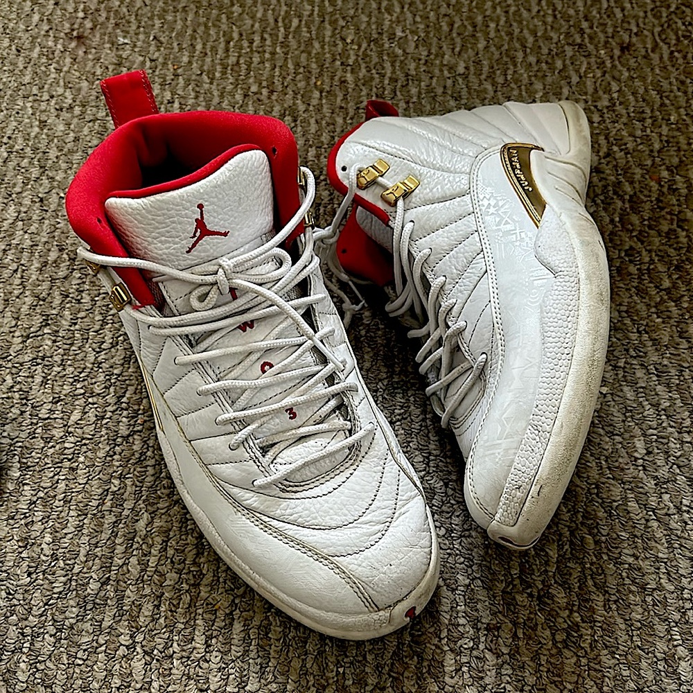 Jordan 12 Retro “Fiba” Size 10 Men’s